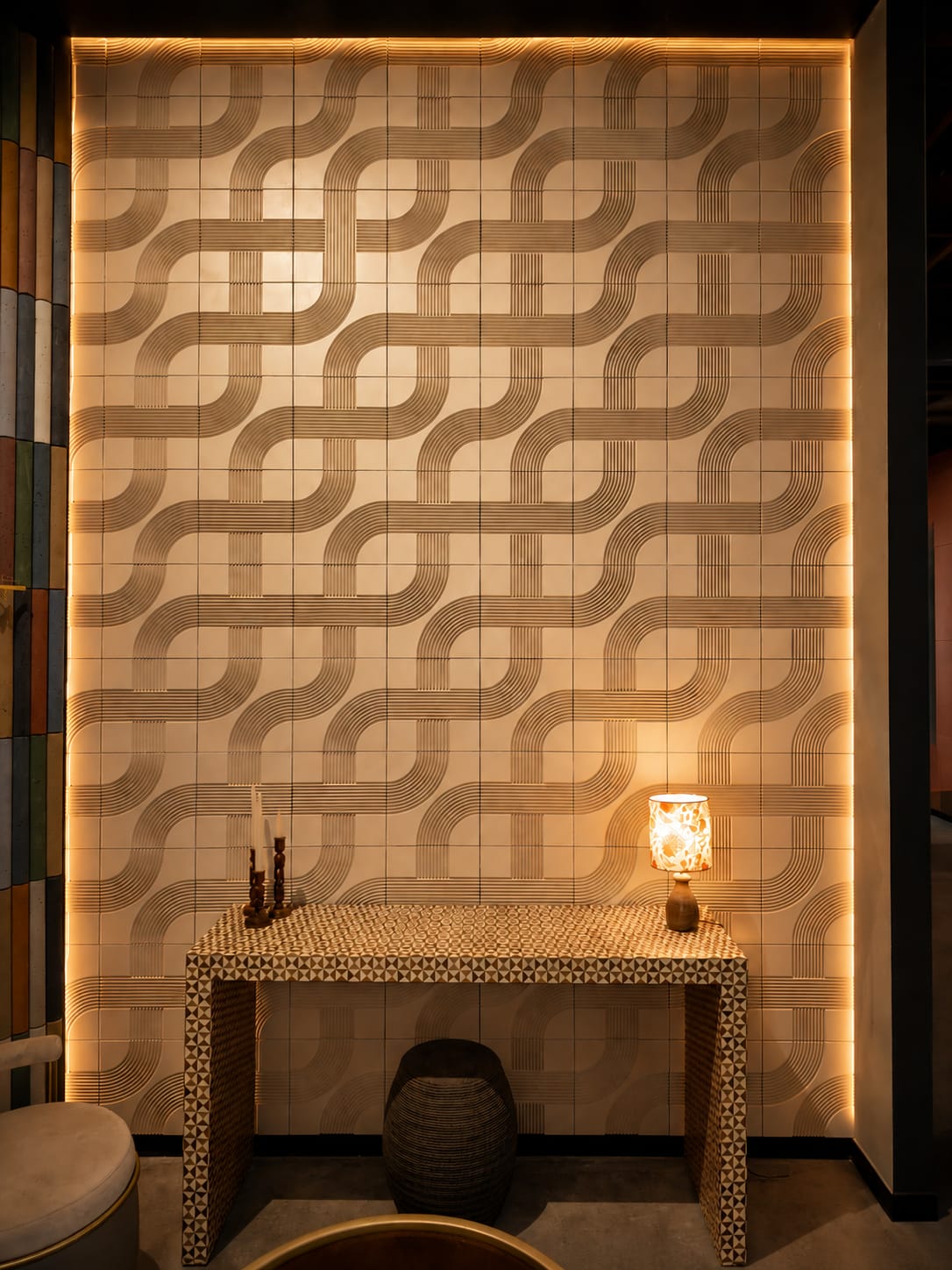 Illuminated geometric feature wall